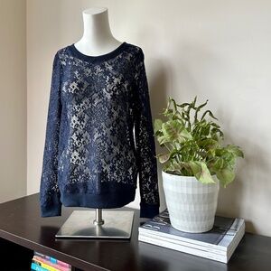 LAST CHANCE ✨ Lace tee